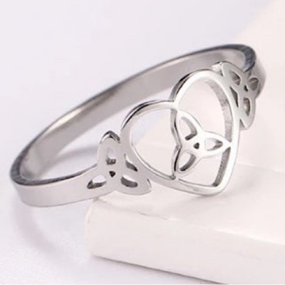 Celtic Knots Heart Protection Ring New Silver Womans Jewelry Infinity knot Boho